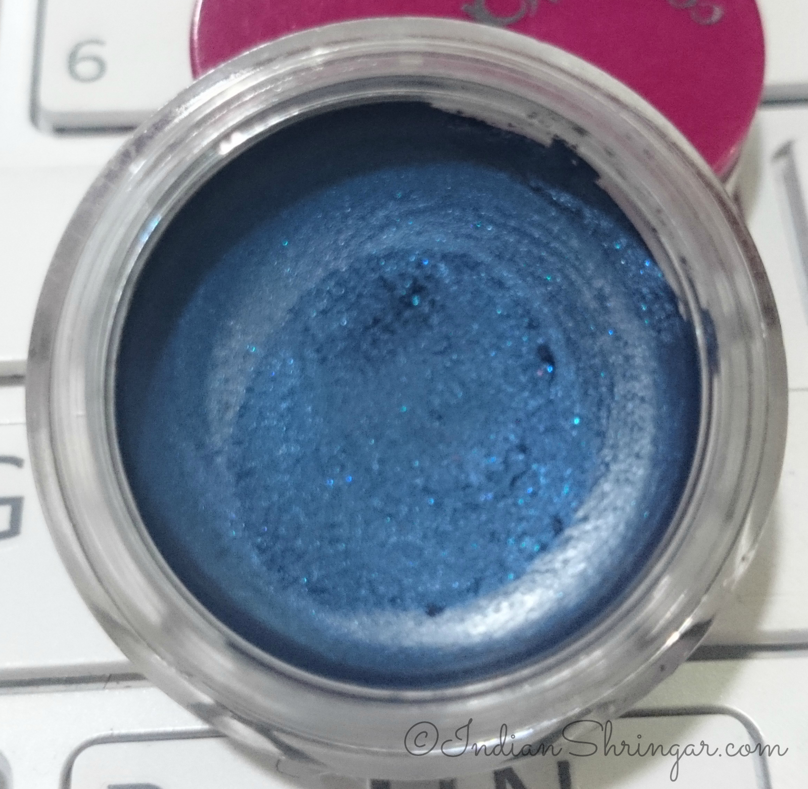 Oriflame The One Color Impact Eyeshadows review and swatches