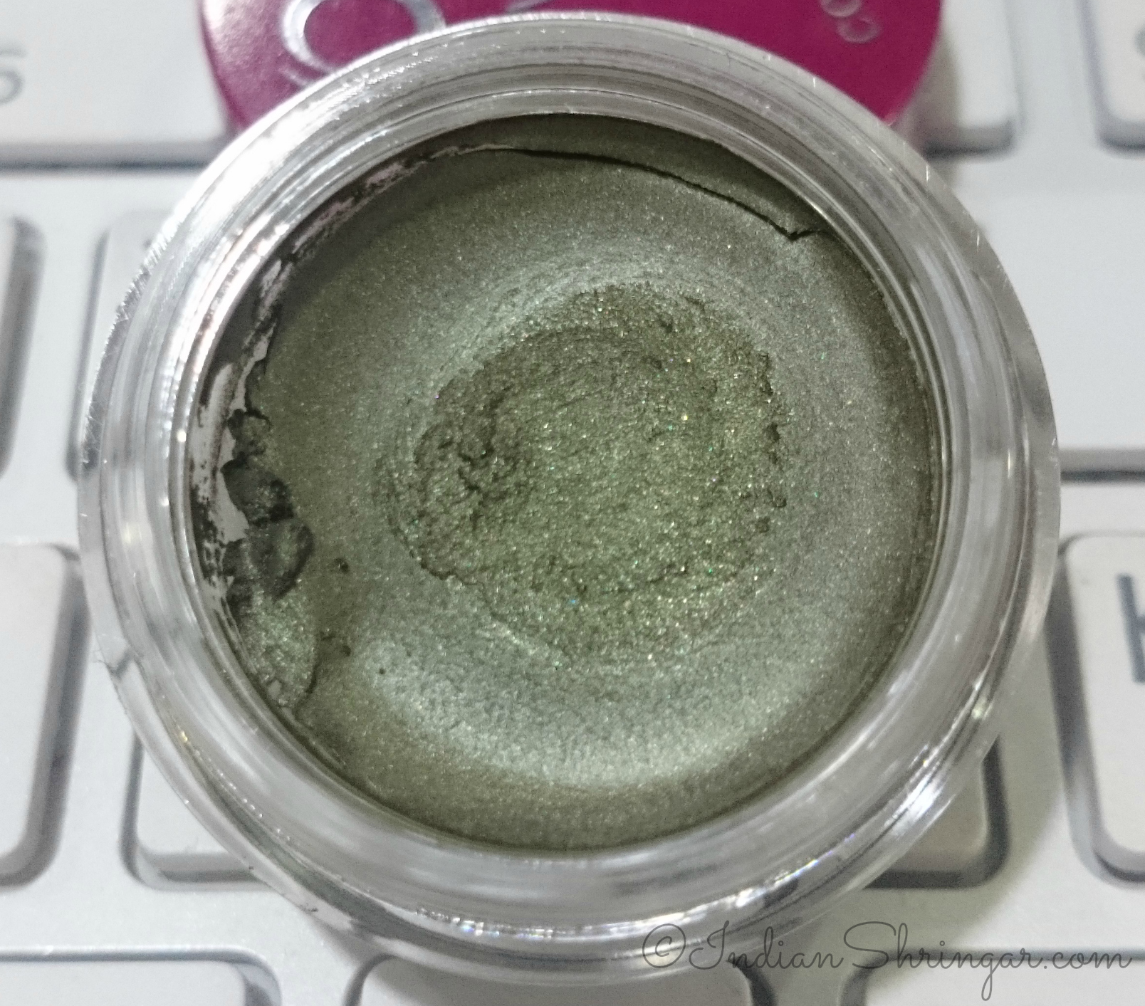 Oriflame The One Color Impact Eyeshadows review and swatches