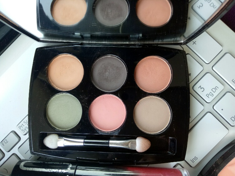 15 minute festive makeup