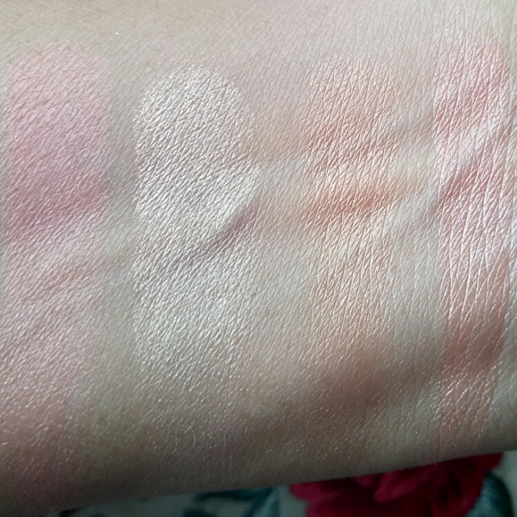 Lakme Shimmer Brick Coral swatches