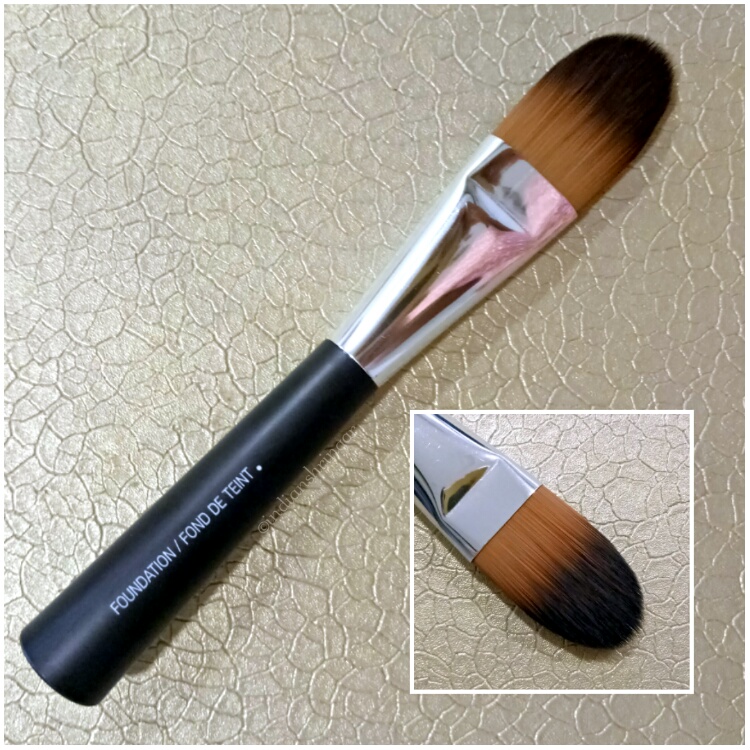 The Body Shop Makeup brushes review