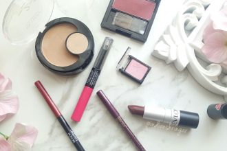 Valentine's Day makeup look with Revlon